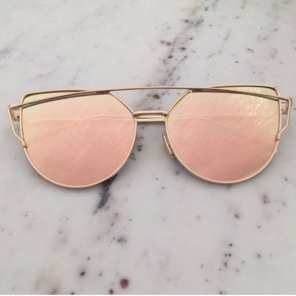 Accessories - Rose gold aviator sunglasses